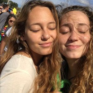 Meet your Posher, Julia